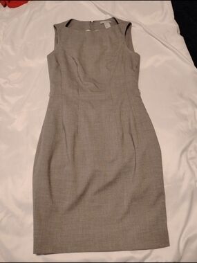 H&M Sleeveless Midi Sheath Dress in Light Gray